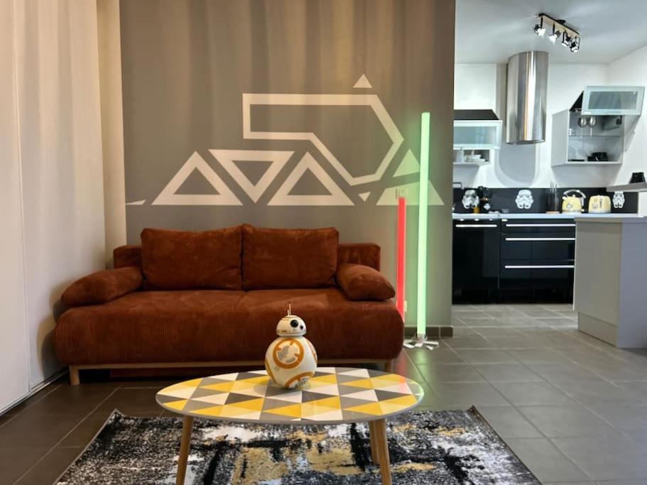 מאני-לה-הונגרה Once Upon A Time - 7Min From Disneyland - Free Private Parking - Self Checkin - Balcony - Barbecue מראה חיצוני תמונה